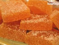 Making marmalade at home