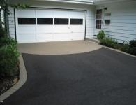 What is better to choose for a summer residence: asphalt or paving slabs